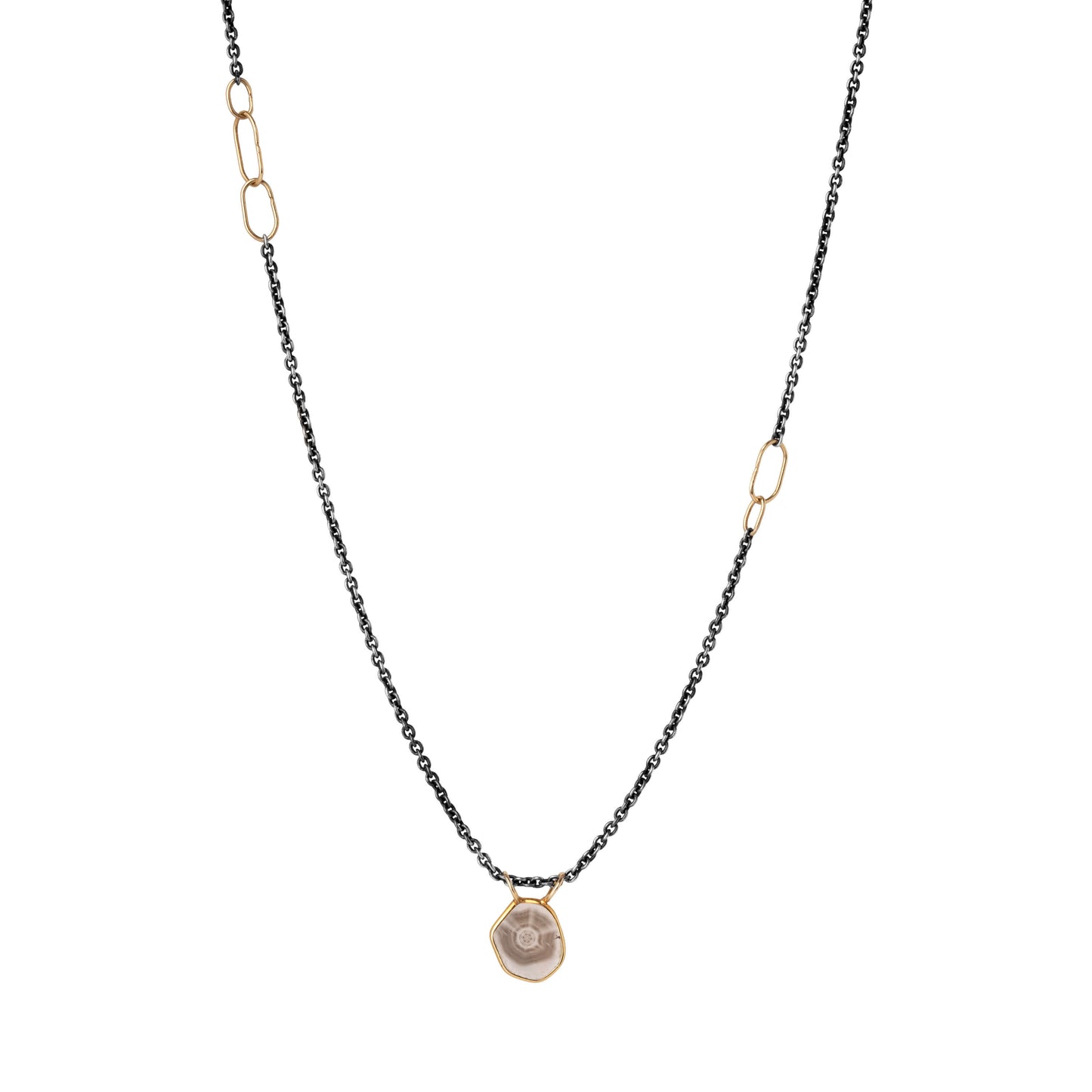 Halskæde med diamant skive