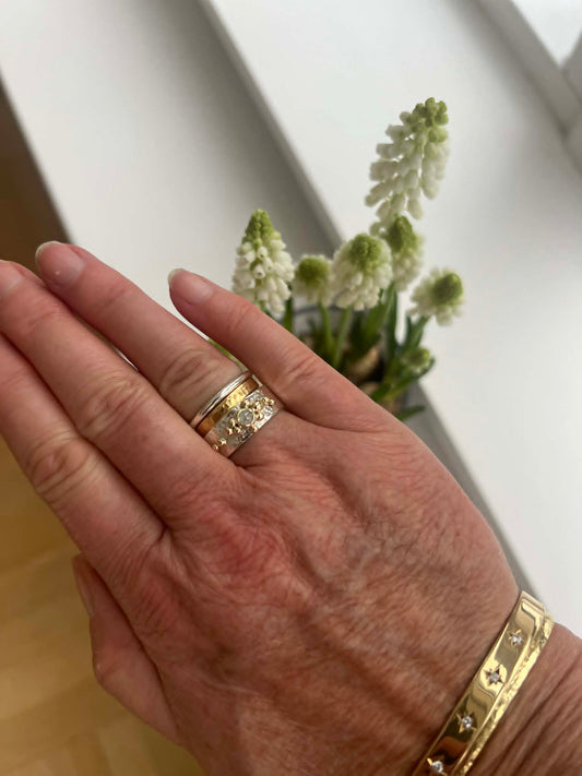 Ring kombi af guld og sølv